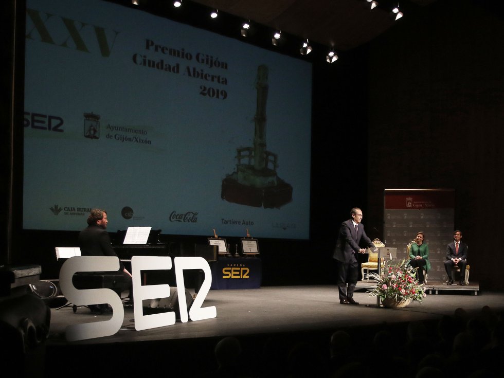 El director de la Red de Emisoras de la Cadena Ser, José Carlos Herreros, durante su intervención El director de la Red de Emisoras de la Cadena Ser, José Carlos Herreros, durante su intervención