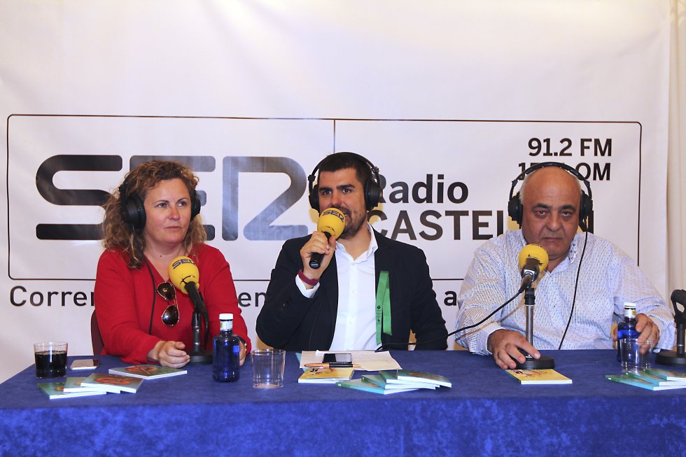 Fiestas de la Magdalena: La Terraza de Radio Castellón Fiestas de la Magdalena: La Terraza de Radio Castellón