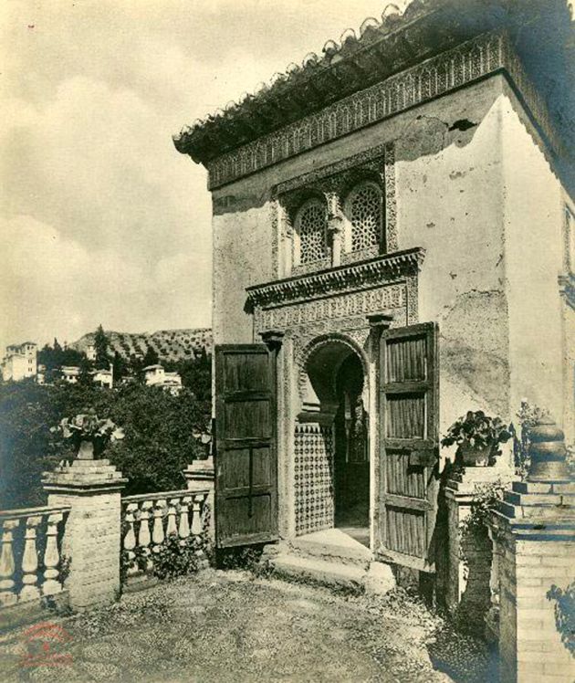 Oratorio de El Partal antes de la restauración de Torres Balbás. Foto del Archivo de la Alhambra procedente del archivo de la familia de Torres Molina