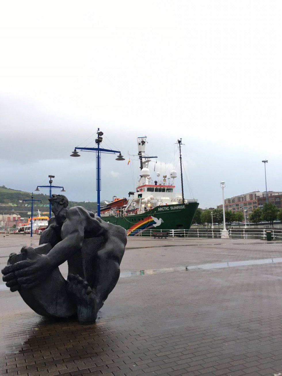La llegada del barco al muelle La llegada del barco al muelle