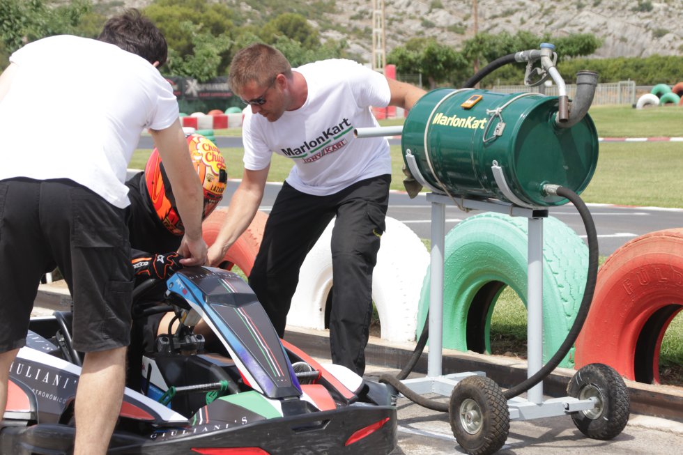 Éxito del II Gran Premio de resistencia en Karting LOS40 Castellón Éxito del II Gran Premio de resistencia en Karting LOS40 Castellón
