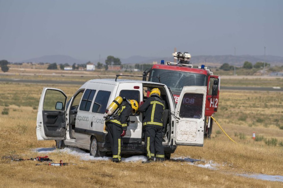 Así ha sido el simulacro de accidente en el Aeropuerto de Ciudad Real Así ha sido el simulacro de accidente en el Aeropuerto de Ciudad Real
