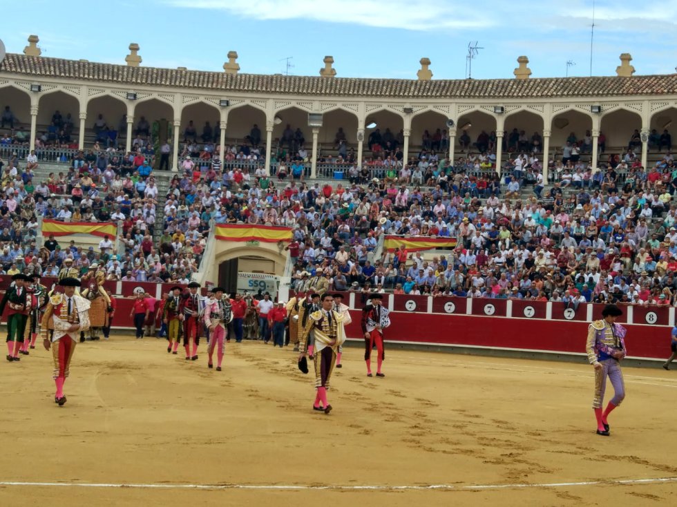 La puerta grande de Sebastián Castella, en imágenes La puerta grande de Sebastián Castella, en imágenes