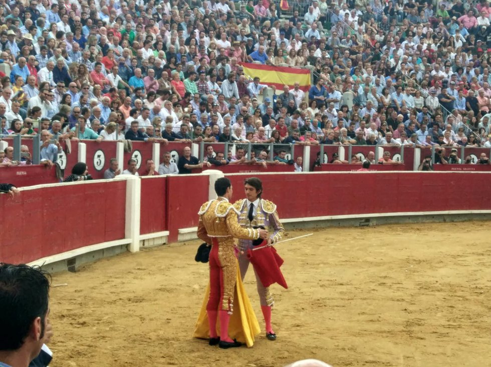 La puerta grande de Sebastián Castella, en imágenes La puerta grande de Sebastián Castella, en imágenes