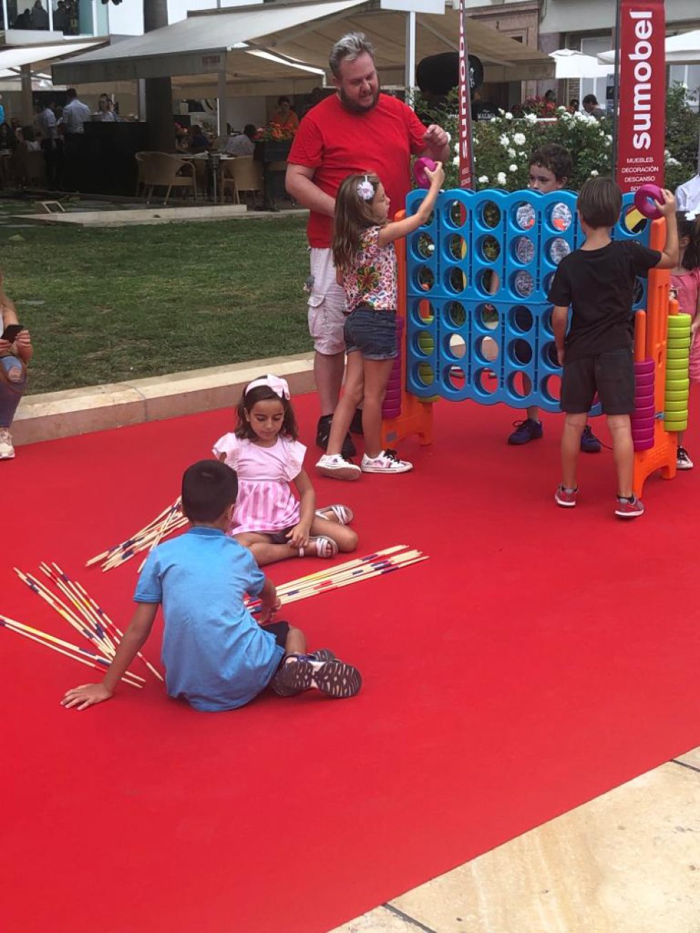 Niñas y niños en Actúa Málaga Niñas y niños en Actúa Málaga