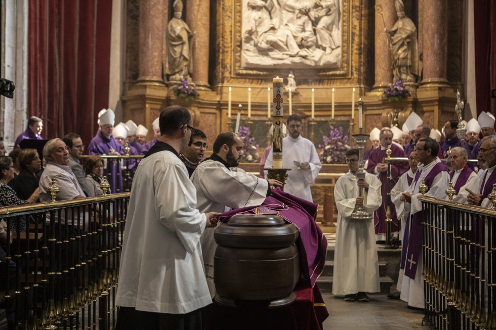 El sepelio de Gregorio Martínez Sacristán El sepelio de Gregorio Martínez Sacristán