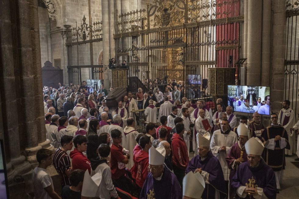 El sepelio de Gregorio Martínez Sacristán El sepelio de Gregorio Martínez Sacristán
