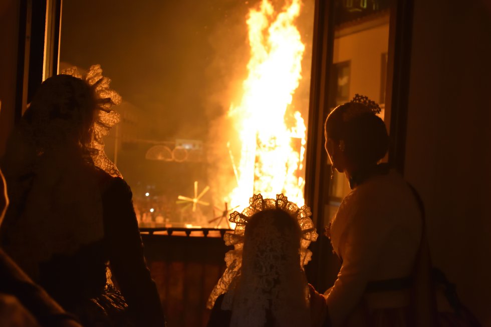 FOTOGALERÍA | Procesión y cremà Fallas de Elda FOTOGALERÍA | Procesión y cremà Fallas de Elda