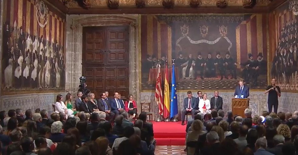 El President de la Generalitat ha pedido que haya un Gobierno estable y un Parlamento que entienda la diversidad territorial y garantice la igualdad El President de la Generalitat ha pedido que haya un Gobierno estable y un Parlamento que entienda la diversidad territorial y garantice la igualdad