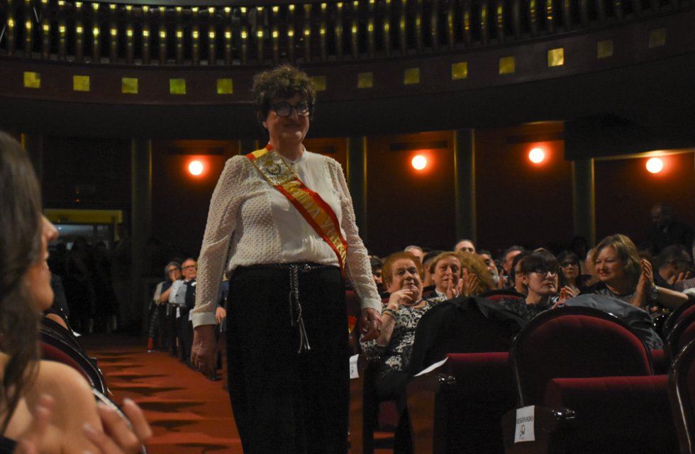 FOTOGALERÍA| Homenaje a las Falleras y presidentes de la fiesta del fuego de Elda, en su 90 aniversario FOTOGALERÍA| Homenaje a las Falleras y presidentes de la fiesta del fuego de Elda, en su 90 aniversario