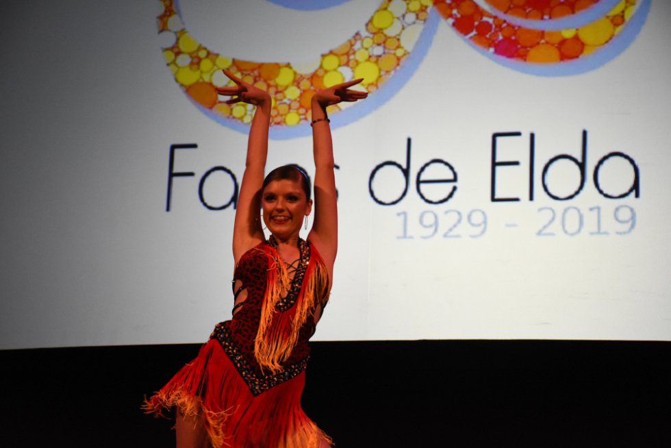 FOTOGALERÍA| Homenaje a las Falleras y presidentes de la fiesta del fuego de Elda, en su 90 aniversario FOTOGALERÍA| Homenaje a las Falleras y presidentes de la fiesta del fuego de Elda, en su 90 aniversario