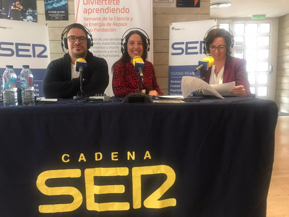 La directora del complejo de Repsol en Puertollano, Rosa Juárez, durante la V Semana de la Ciencia de esta empresa La directora del complejo de Repsol en Puertollano, Rosa Juárez, durante la V Semana de la Ciencia de esta empresa