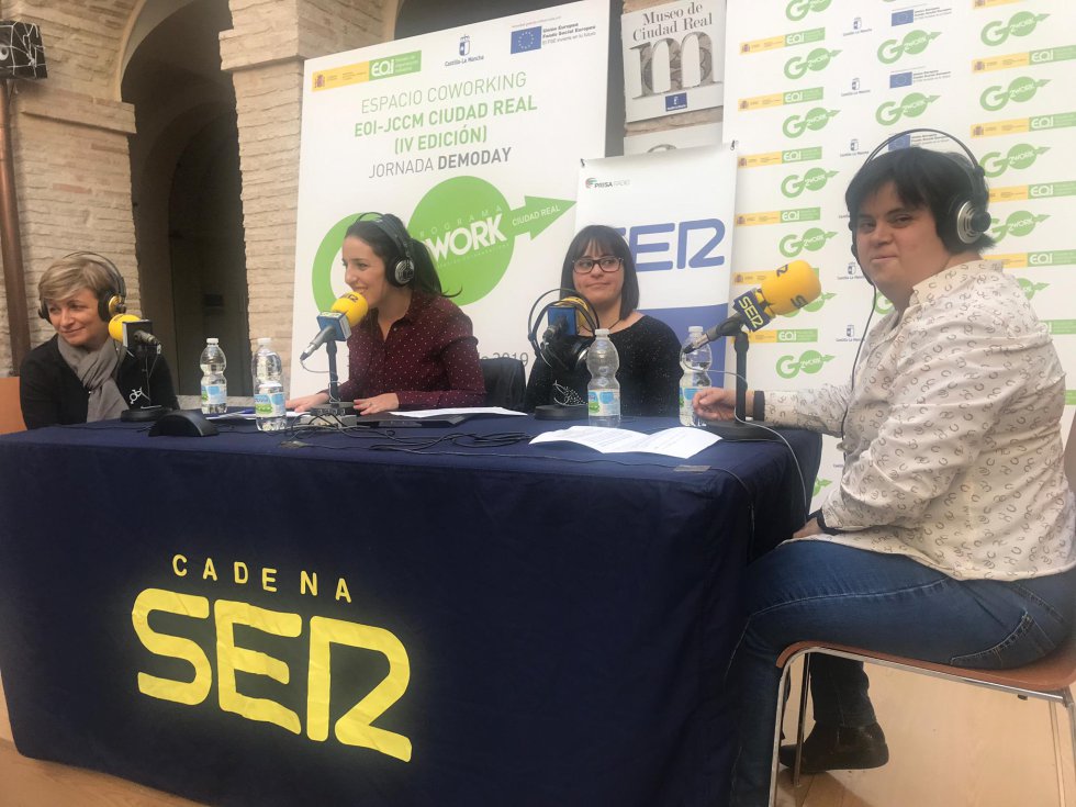 "Hoy por Hoy Ciudad Real" desde el IV "Emprender, vivir superando retos" "Hoy por Hoy Ciudad Real" desde el IV "Emprender, vivir superando retos"