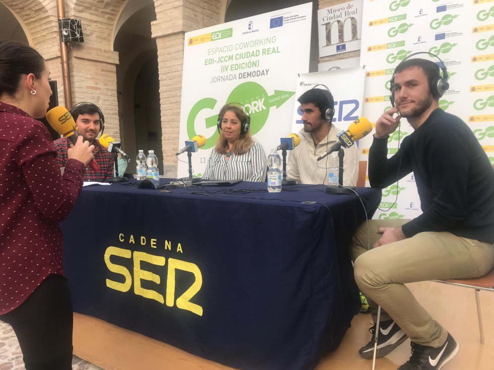 "Hoy por Hoy Ciudad Real" desde el IV "Emprender, vivir superando retos" "Hoy por Hoy Ciudad Real" desde el IV "Emprender, vivir superando retos"