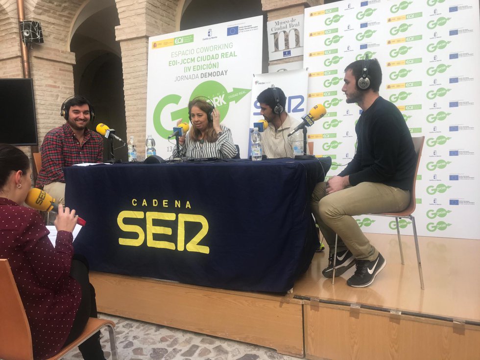 "Hoy por Hoy Ciudad Real" desde el IV "Emprender, vivir superando retos" "Hoy por Hoy Ciudad Real" desde el IV "Emprender, vivir superando retos"