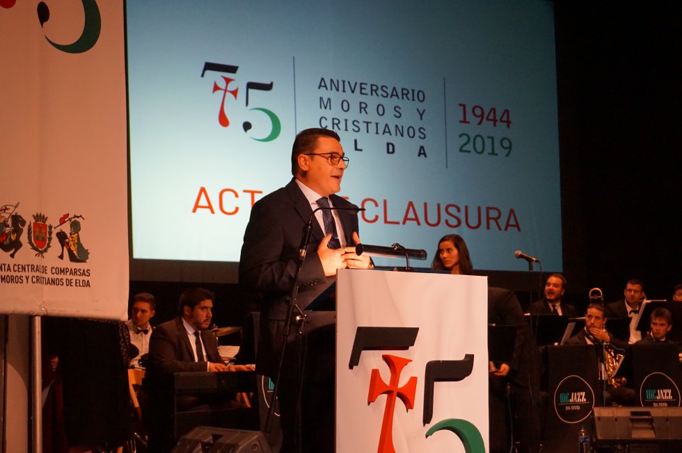 Elda clausura el 75 aniversario de los Moros y Cristianos Elda clausura el 75 aniversario de los Moros y Cristianos