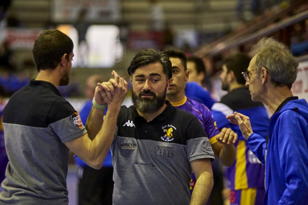 Las imágenes del triunfo del BlasGón y Bodegas Ceres ante CajaSur (30-25) en el Príncipe de Asturias. Las imágenes del triunfo del BlasGón y Bodegas Ceres ante CajaSur (30-25) en el Príncipe de Asturias.