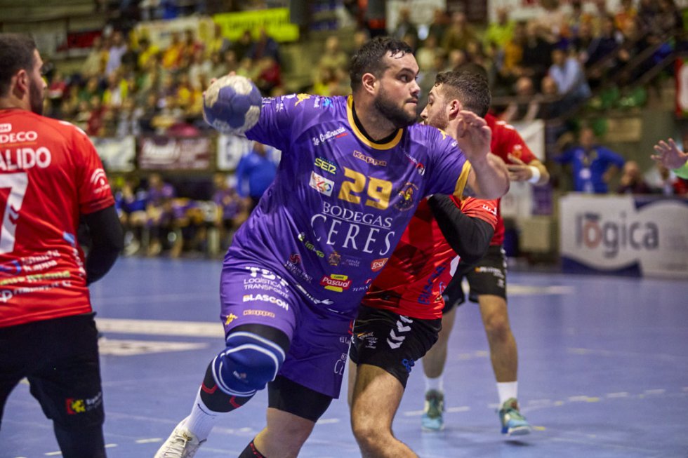 Las imágenes del triunfo del BlasGón y Bodegas Ceres ante CajaSur (30-25) en el Príncipe de Asturias. Las imágenes del triunfo del BlasGón y Bodegas Ceres ante CajaSur (30-25) en el Príncipe de Asturias.