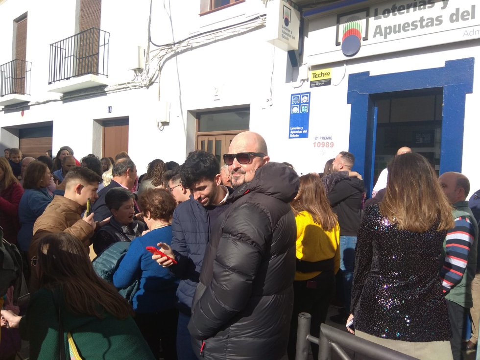 Mucha animación en Fuente del Maestre y en la administración agraciada Mucha animación en Fuente del Maestre y en la administración agraciada