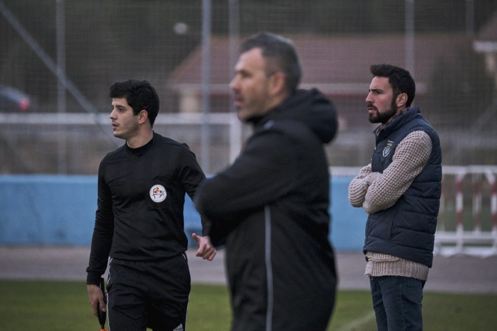Las imágenes que dejó el triunfo de la Arandina en el derbi provincial ante el filial del Mirandés. Las imágenes que dejó el triunfo de la Arandina en el derbi provincial ante el filial del Mirandés.