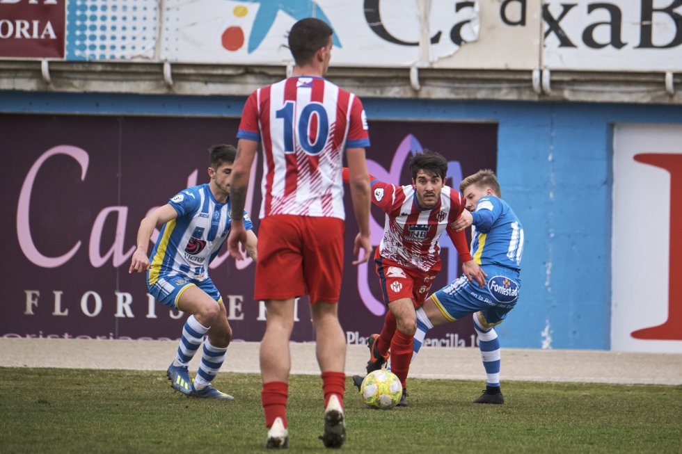 Las imágenes del triunfo de la Arandina ante el Bembibre en El Montecillo. Las imágenes del triunfo de la Arandina ante el Bembibre en El Montecillo.