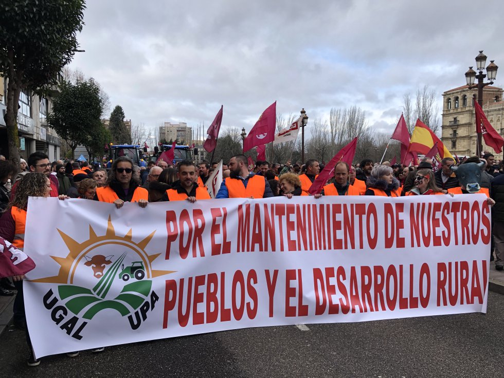 UGAL ha llevado a la protesta las reclamaciones del campo leonés UGAL ha llevado a la protesta las reclamaciones del campo leonés