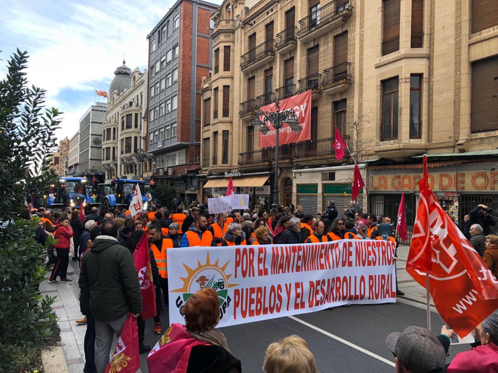 Los tractores del sidnciato UGAL fueron los que más se hicieron notar pidiendo un futuro digno para el mundo rural Los tractores del sidnciato UGAL fueron los que más se hicieron notar pidiendo un futuro digno para el mundo rural