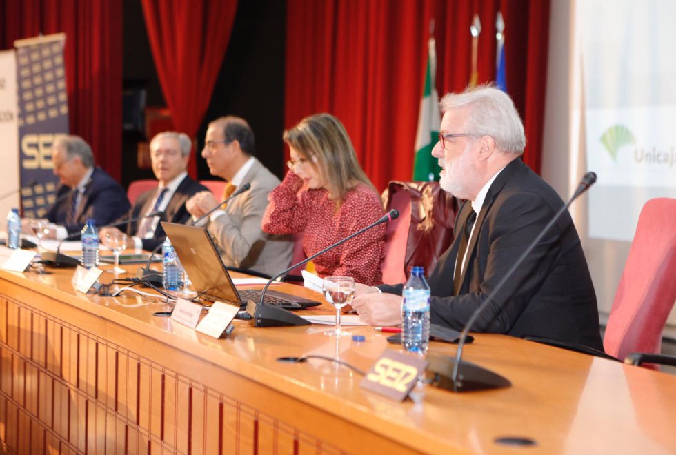 Mesa inaugural de las XII Jornadas de Comunicación de la Cadena SER Andalucía Mesa inaugural de las XII Jornadas de Comunicación de la Cadena SER Andalucía