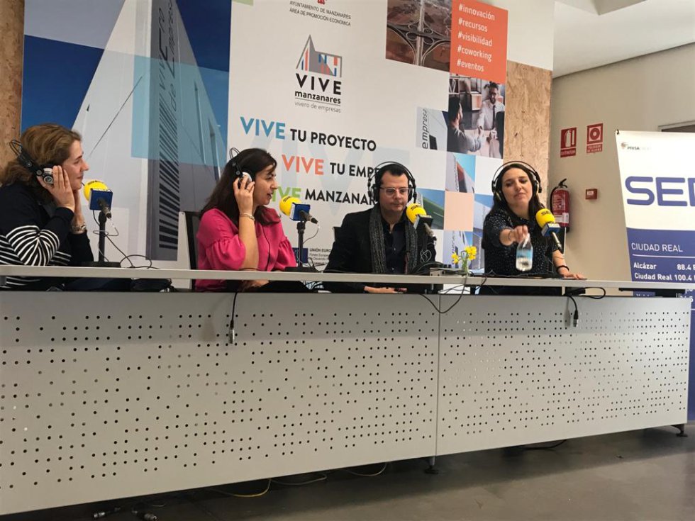 Especial Hoy por Hoy Ciudad real y provincia, desde el Coworking Escuela de organización Industrial Junta de Comunidades en Manzanares Especial Hoy por Hoy Ciudad real y provincia, desde el Coworking Escuela de organización Industrial Junta de Comunidades en Manzanares