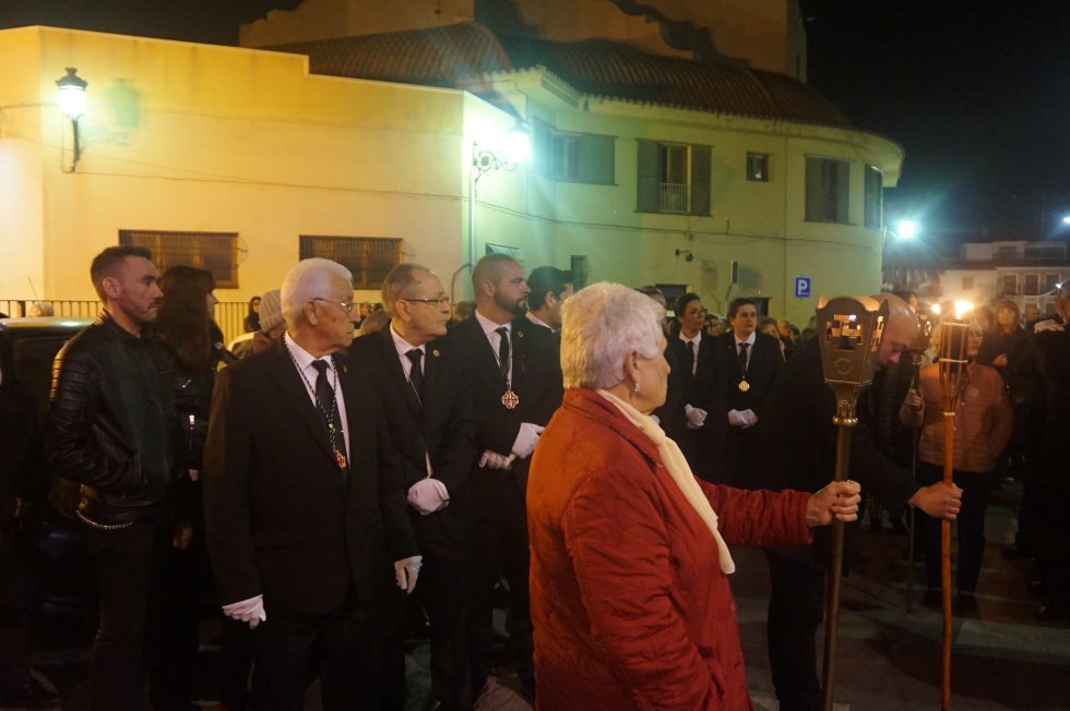 Viacrucis Cuaresmal con la imagen al aire del Cristo Yacente Viacrucis Cuaresmal con la imagen al aire del Cristo Yacente