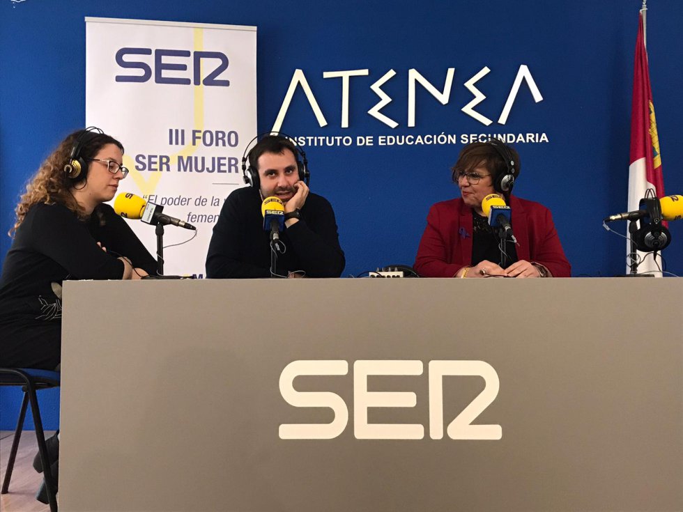 Especial 'Hoy por Hoy CLM' por la lucha de la igualdad, desde los pupitres del IES Atenea Especial 'Hoy por Hoy CLM' por la lucha de la igualdad, desde los pupitres del IES Atenea