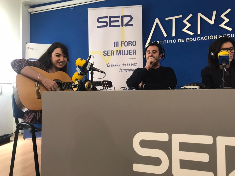 Especial 'Hoy por Hoy CLM' por la lucha por la igualdad, desde los pupitres del IES Atenea Especial 'Hoy por Hoy CLM' por la lucha por la igualdad, desde los pupitres del IES Atenea