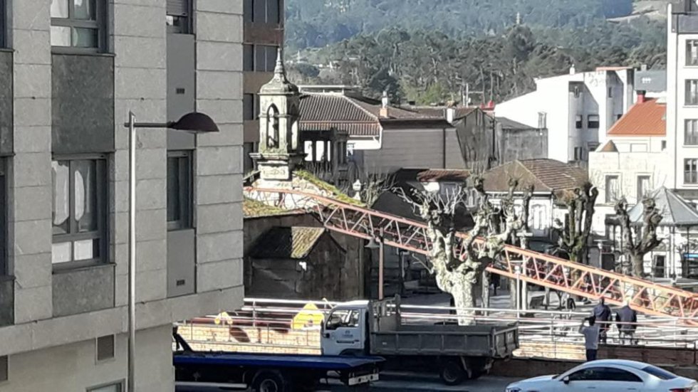 Así quedó la Iglesia del Cristo por dentro y por fuera tras caerle una grúa de obra Así quedó la Iglesia del Cristo por dentro y por fuera tras caerle una grúa de obra
