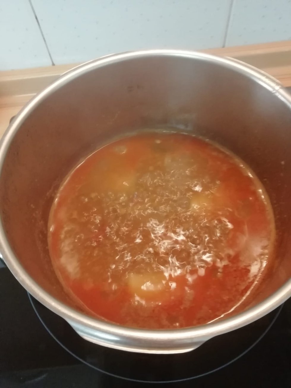 Carmina, oyente de Molina de Segura, cocina unas "Lentejicas p'al hierro del cuerpo" Carmina, oyente de Molina de Segura, cocina unas "Lentejicas p'al hierro del cuerpo"