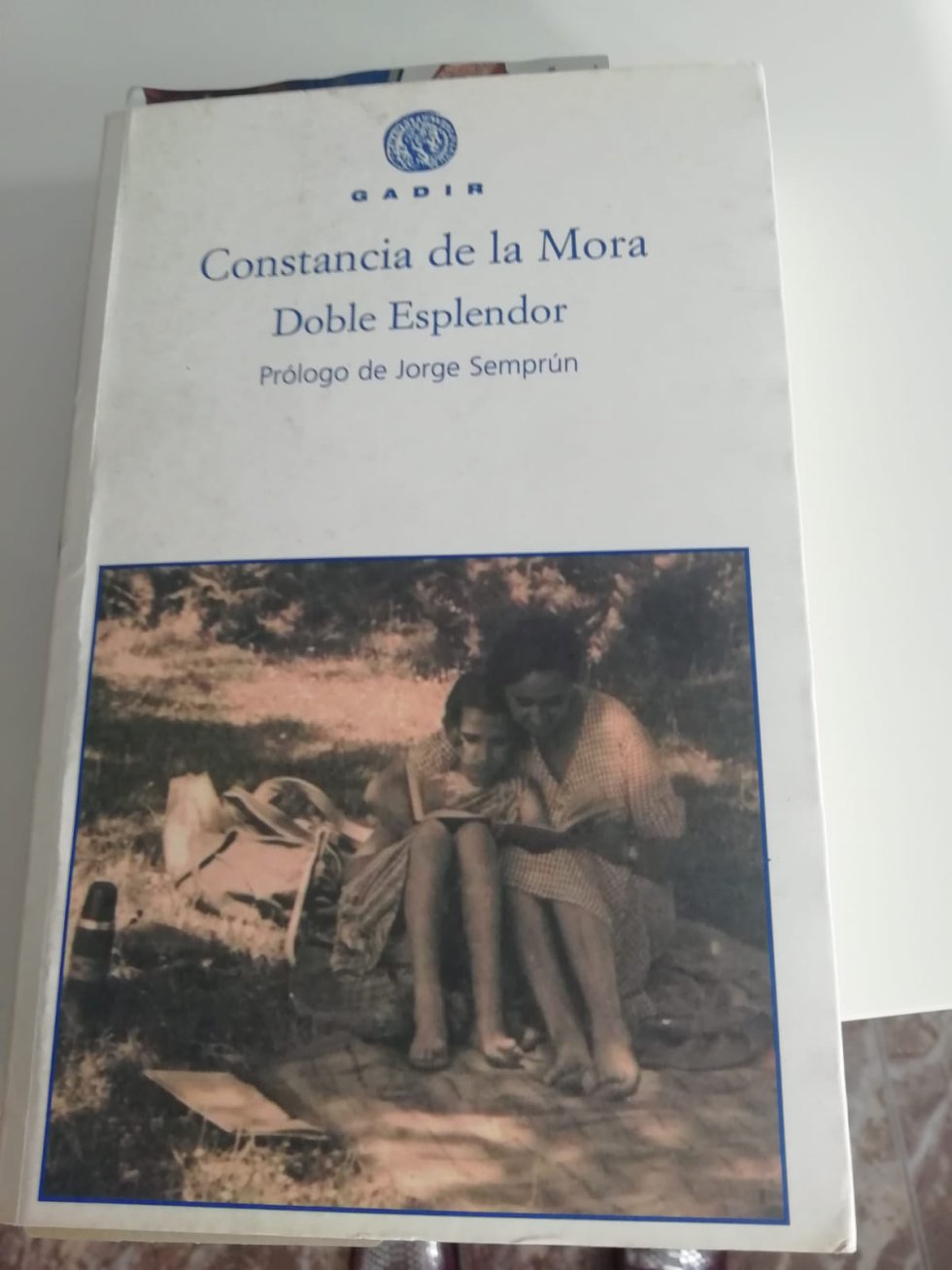 Carmina también aprovecha estos días de confinamiento para leer y recomienda este libro a los oyentes de la Cadena SER en la Región de Murcia ¿Cúal nos recomiendas tú? Nos lo puedes decir vía whatsapp en este número: 647 30 87 19 Carmina también aprovecha estos días de confinamiento para leer y recomienda este libro a los oyentes de la Cadena SER en la Región de Murcia ¿Cúal nos recomiendas tú? Nos lo puedes decir vía whatsapp en este número: 647 30 87 19