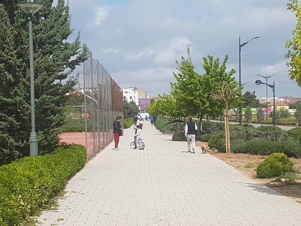 Los niños de Albacete salen a la calle 45 días después del Estado de Alarma Los niños de Albacete salen a la calle 45 días después del Estado de Alarma