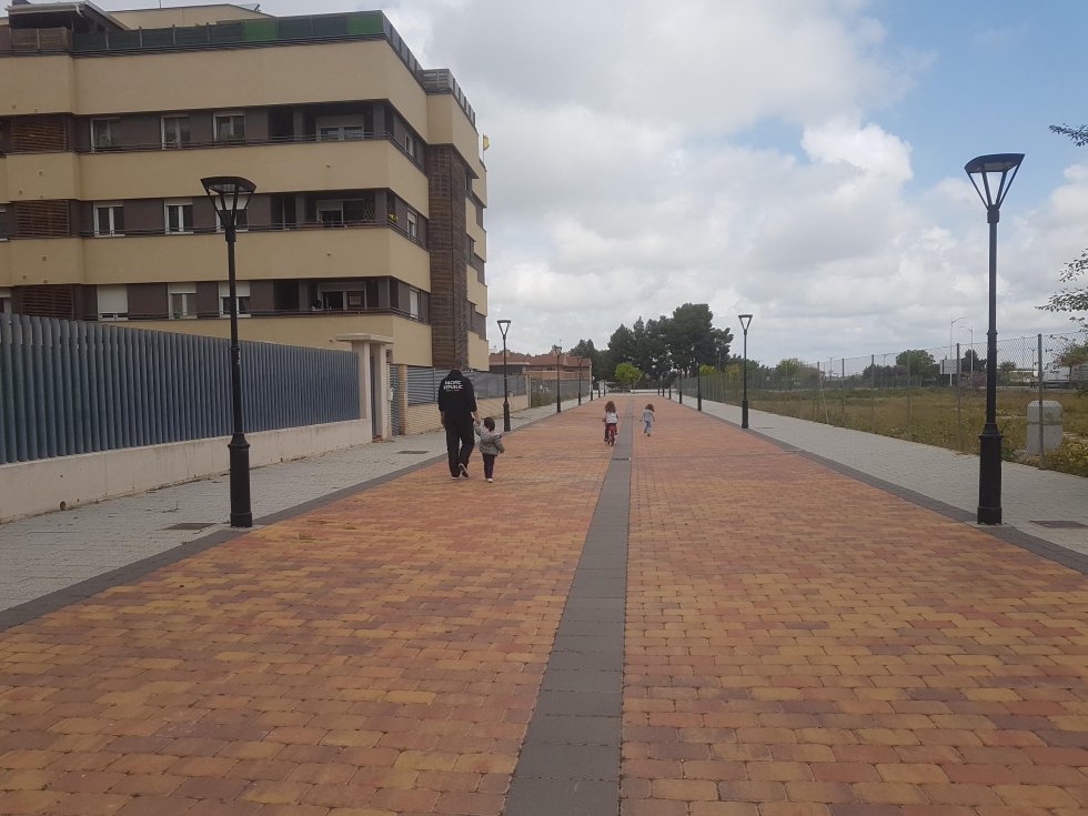 Los niños de Albacete salen a la calle 45 días después del Estado de Alarma Los niños de Albacete salen a la calle 45 días después del Estado de Alarma