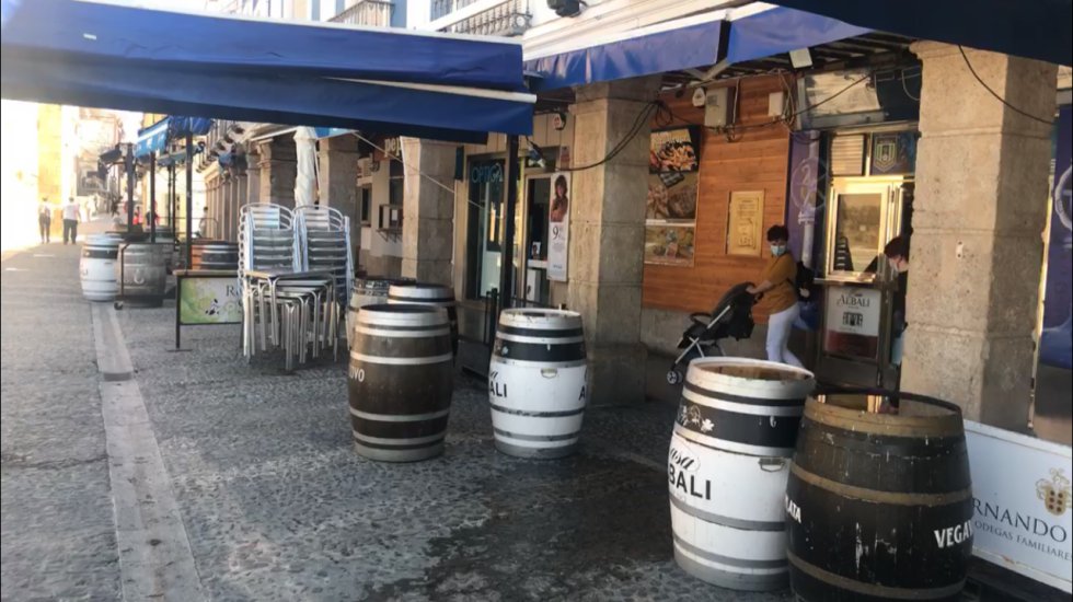 Ningún bar de la Plaza de España ha reabierto, durante esta primera jornada de la Fase 1 Ningún bar de la Plaza de España ha reabierto, durante esta primera jornada de la Fase 1
