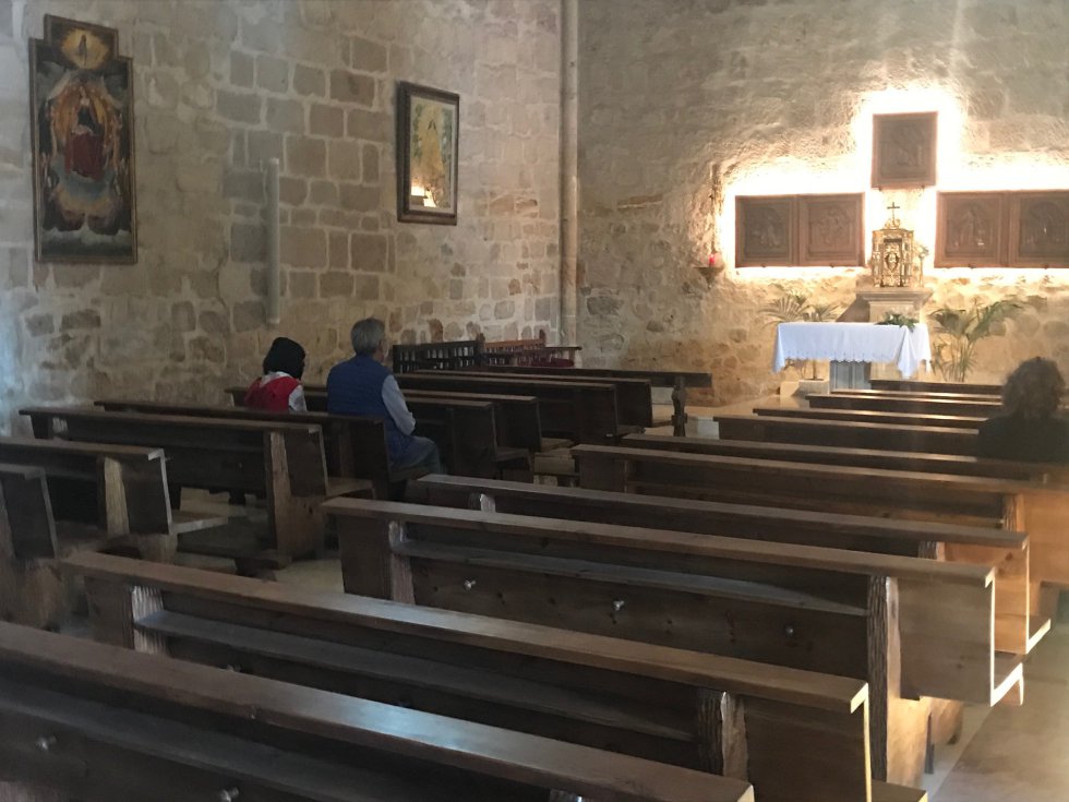 El interior de la Iglesia de la Asunción, durante el día 1 de la Fase 1 El interior de la Iglesia de la Asunción, durante el día 1 de la Fase 1
