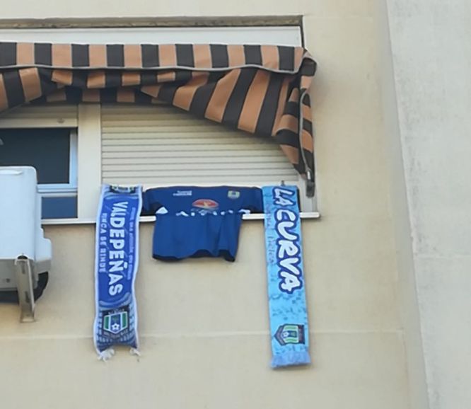 Las calles de Valdepeñas se preparan para los playoff por el título de liga, que disputará el Viña Albali Valdepeñas Las calles de Valdepeñas se preparan para los playoff por el título de liga, que disputará el Viña Albali Valdepeñas