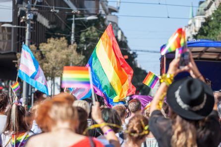 Banderas LBTBI+ durante el Día del Orgullo Gay