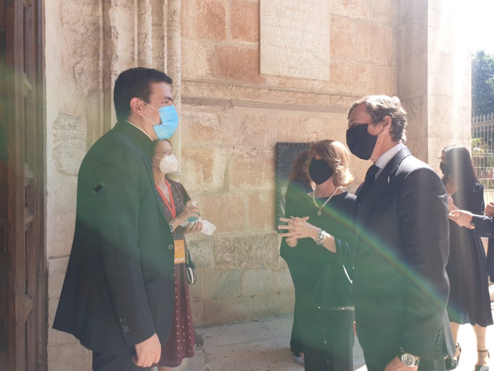Todas las imágenes del homenaje a los afectados por la pandemia Todas las imágenes del homenaje a los afectados por la pandemia