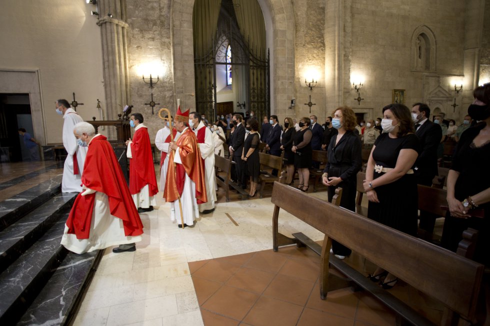 Todas las imágenes del homenaje a los afectados por la pandemia Todas las imágenes del homenaje a los afectados por la pandemia