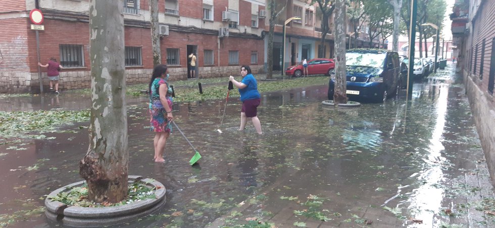 El granizo deja numerosos daños en Ciudad Real El granizo deja numerosos daños en Ciudad Real