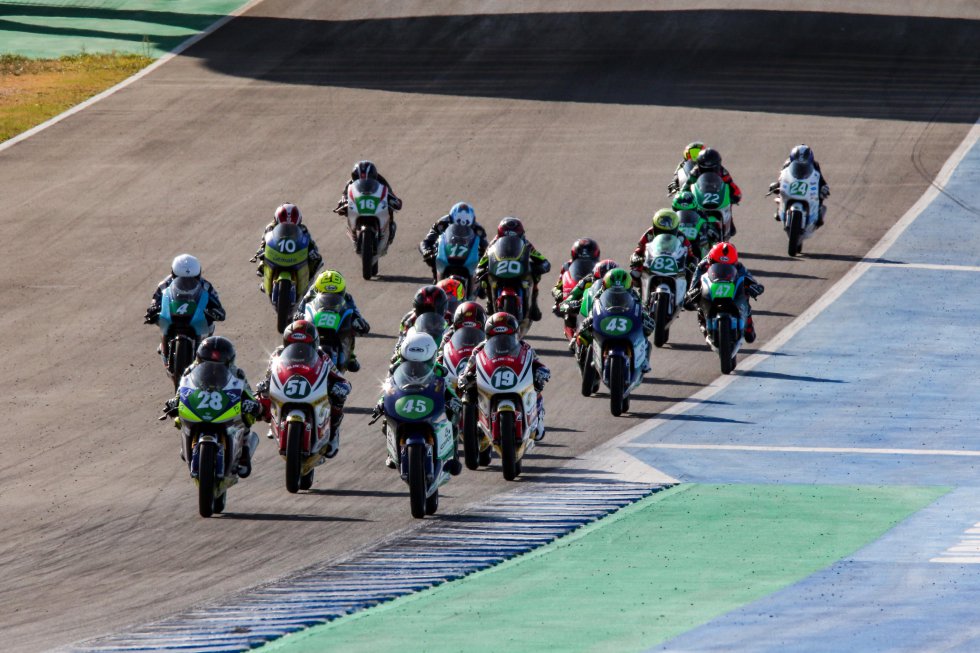 Imágenes domingo de carreras en el Circuito de Jerez Imágenes domingo de carreras en el Circuito de Jerez