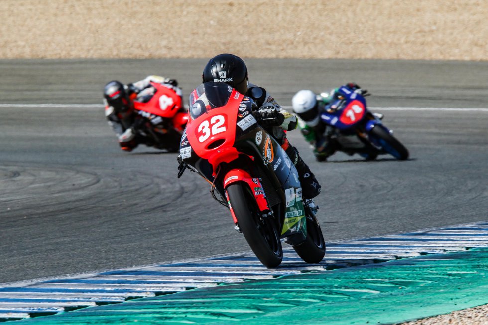 Imágenes domingo de carreras en el Circuito de Jerez Imágenes domingo de carreras en el Circuito de Jerez