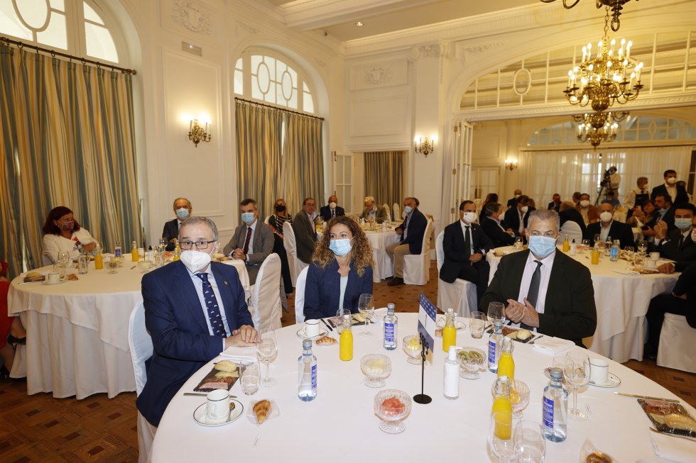 Asistentes a Foro Ser Cantabria. Asistentes a Foro Ser Cantabria.
