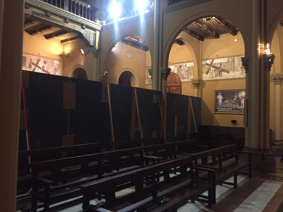 Fotogalería: El Hospital Provincial de Castelló convierte la iglesia del centro hospitalario en una sala de espera Fotogalería: El Hospital Provincial de Castelló convierte la iglesia del centro hospitalario en una sala de espera