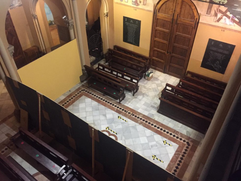 Fotogalería: El Hospital Provincial de Castelló convierte la iglesia del centro hospitalario en una sala de espera Fotogalería: El Hospital Provincial de Castelló convierte la iglesia del centro hospitalario en una sala de espera
