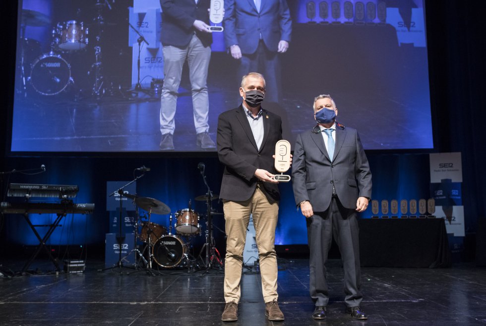 Hondarribia Arraun Elkartea, Premio Radio San Sebastián a la Excelencia en la categoría de Deportes. Hondarribia Arraun Elkartea, Premio Radio San Sebastián a la Excelencia en la categoría de Deportes.